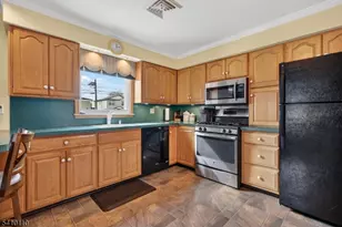 710 W Elm St, Linden, NJ 07036 - Photo 7