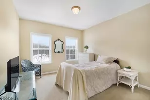 375 Rifle Camp Rd, Woodland Park, NJ 07424 - Photo 17