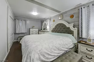 21 Normandy Cir, Hopatcong, NJ 07843 - Photo 9