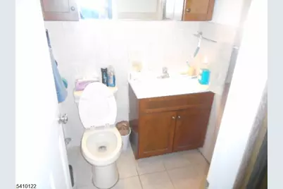 52 E Sumner Ave, Roselle Park, NJ 07204 - Photo 5