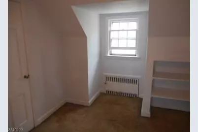 52 E Sumner Ave, Roselle Park, NJ 07204 - Photo 5