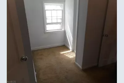 52 E Sumner Ave, Roselle Park, NJ 07204 - Photo 9