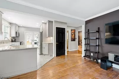 34 Bayview Ave, Hopatcong, NJ 07843 - Photo 7