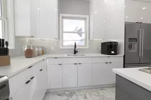 57 Berlant Ave, Linden, NJ 07036 - Photo 3