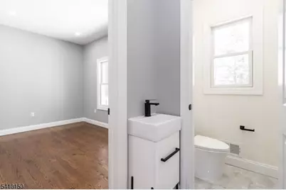 57 Berlant Ave, Linden, NJ 07036 - Photo 9