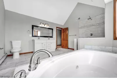 10 Red Robin Way, Raritan Township, NJ 08822 - Photo 19