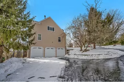 10 Red Robin Way, Raritan Township, NJ 08822 - Photo 27