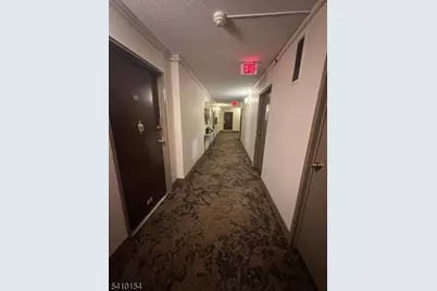 25 Zabriskie St #F, Hackensack, NJ 07601 - Photo 11