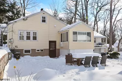 2 Maysenger Rd, Mahwah, NJ 07430 - Photo 25