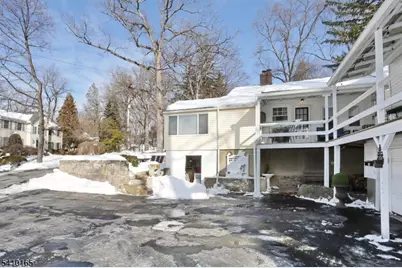 2 Maysenger Rd, Mahwah, NJ 07430 - Photo 27
