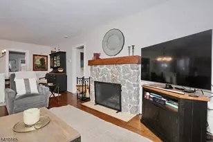 2 Maysenger Rd, Mahwah, NJ 07430 - Photo 3