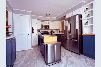 556 Locust Ave, Garwood, NJ 07027 - Photo 5