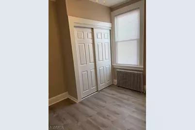 26 Althea St, Clifton, NJ 07013 - Photo 9