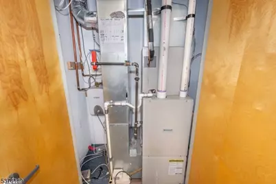 504 Hamburg Tpke, Wayne, NJ 07470 - Photo 19