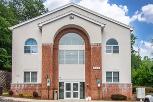 504 Hamburg Tpke, Wayne, NJ 07470 - Photo 21