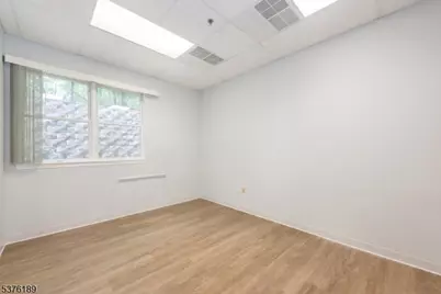 504 Hamburg Tpke, Wayne, NJ 07470 - Photo 11