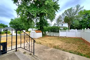 708A Farrand St, Raritan, NJ 08869 - Photo 19