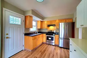 708A Farrand St, Raritan, NJ 08869 - Photo 5