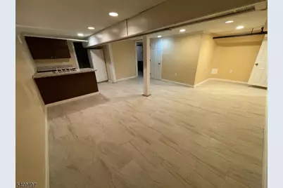 25 Bayview Ave, Newark, NJ 07112 - Photo 11