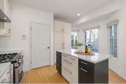 905 Binghampton Ln, Livingston, NJ 07039 - Photo 5