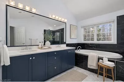 905 Binghampton Ln, Livingston, NJ 07039 - Photo 9