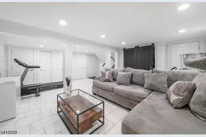 2853 Allen Ave, Union Township, NJ 07083 - Photo 19