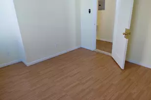 223 Ampere Pkwy, Bloomfield, NJ 07003 - Photo 25