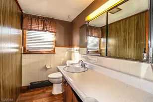 131 Fairfield Ave, Woodbridge Township, NJ 08863 - Photo 21