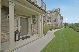 32 Gala Ct, Livingston Twp., NJ 07039 - Photo 15