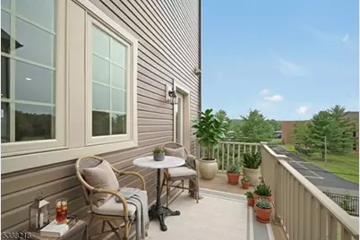 32 Gala Ct, Livingston Twp., NJ 07039 - Photo 13