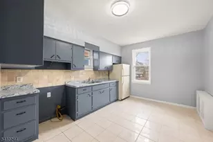 16 Loretta St, Clifton, NJ 07011 - Photo 5