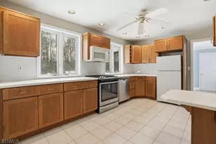 46 W Hanover Ave, Randolph Township, NJ 07869 - Photo 17