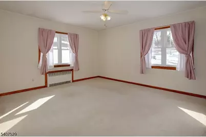 21 Spring St, Ogdensburg, NJ 07439 - Photo 5