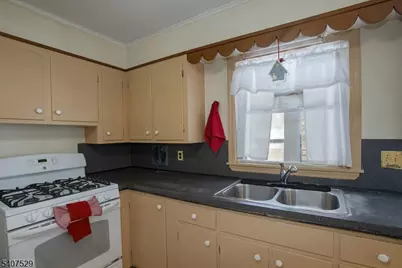 21 Spring St, Ogdensburg, NJ 07439 - Photo 13