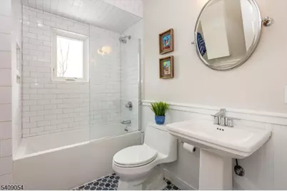 381 Essex Ave, Bloomfield, NJ 07003 - Photo 33