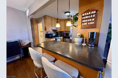 130 Pine St #3, Cliffside Park, NJ 07010 - Photo 5