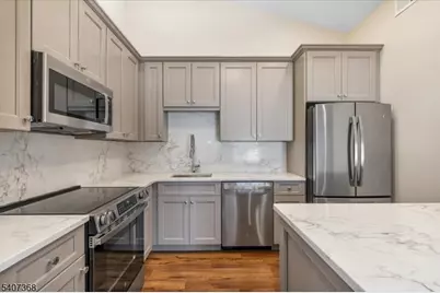 62 Smithfield Ct, Bernards Township, NJ 07920 - Photo 19