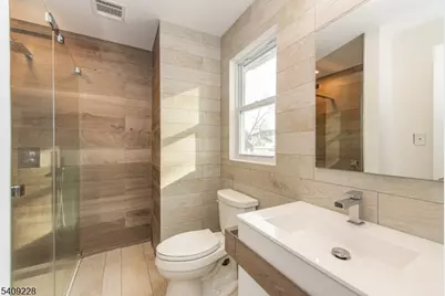 36 Yellow Brick Rd, Wayne Twp., NJ 07470 - Photo 41