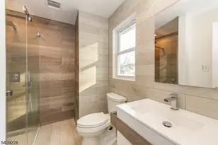 36 Yellow Brick Rd, Wayne Twp., NJ 07470 - Photo 41