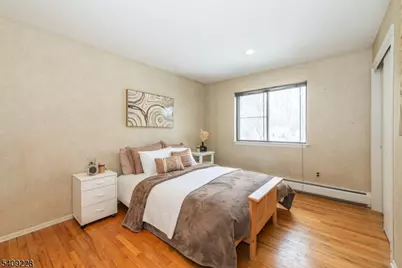 36 Yellow Brick Rd, Wayne Twp., NJ 07470 - Photo 25