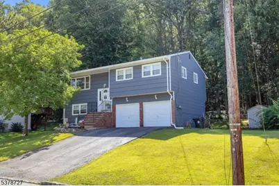 44 Deer Path Dr, Mount Olive, NJ 07836 - Photo 33