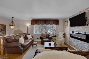 44 Deer Path Dr, Mount Olive, NJ 07836 - Photo 7