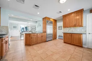 10 Stuart Ct, Montville Township, NJ 07058 - Photo 5