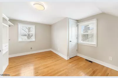 847 Dennis Pl, Linden, NJ 07036 - Photo 9