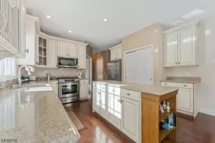 1 Yard Ct, Raritan Township, NJ 08822 - Photo 11