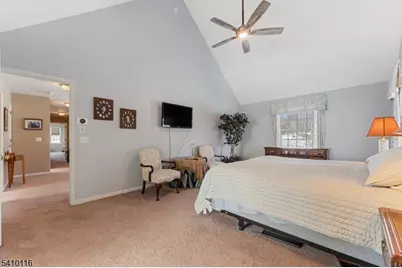 1 Yard Ct, Raritan Township, NJ 08822 - Photo 29