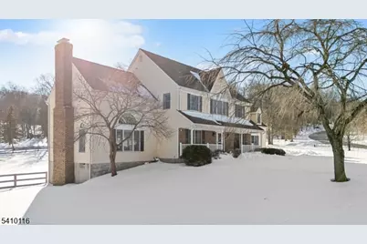 1 Yard Ct, Raritan Township, NJ 08822 - Photo 3