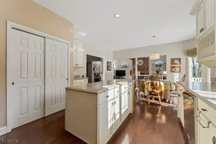 1 Yard Ct, Raritan Township, NJ 08822 - Photo 9