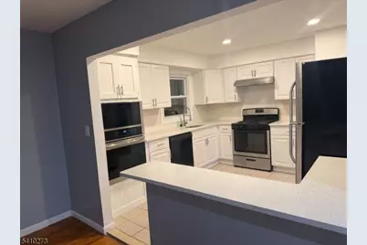 626 Thomas St, Orange, NJ 07050 - Photo 1