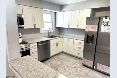 28 Beardslee Hill Dr, Ogdensburg, NJ 07439 - Photo 3